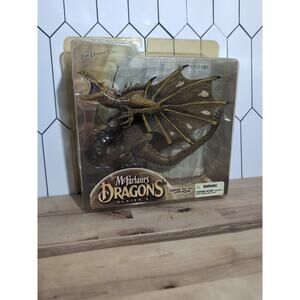 McFarlane's Dragons Fire Dragon Series/Clan 3 Quest For The Lost King‎ BNIP!